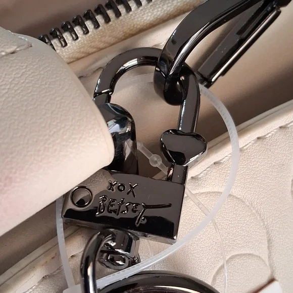 BETSEY JOHNSON Chalk color with Embossed Skulls & Bandana Purse. NWT. - Picture 11 of 15